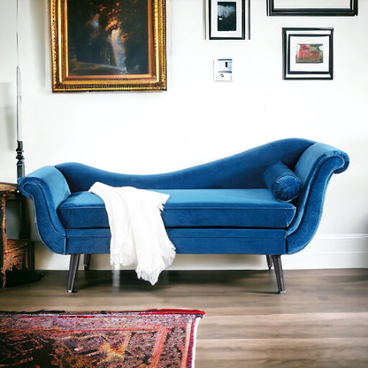 Classic Settee & Couch – Velvet Upholstery