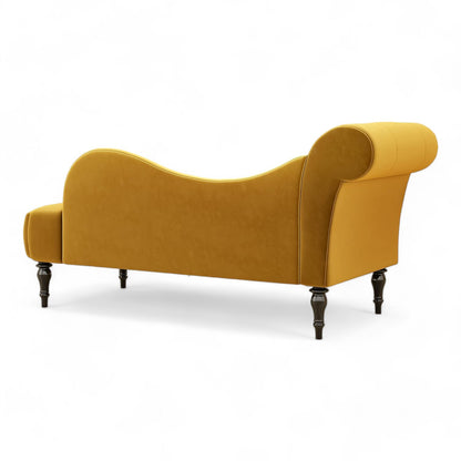 Settee and Couch – Stylish Living Room Furniture