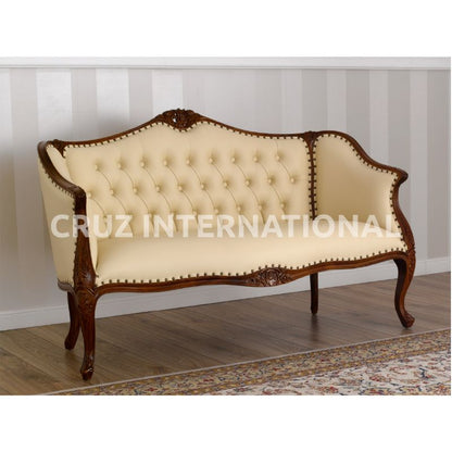 Classic Finley Carving Settee | Standard CRUZ INTERNATIONAL