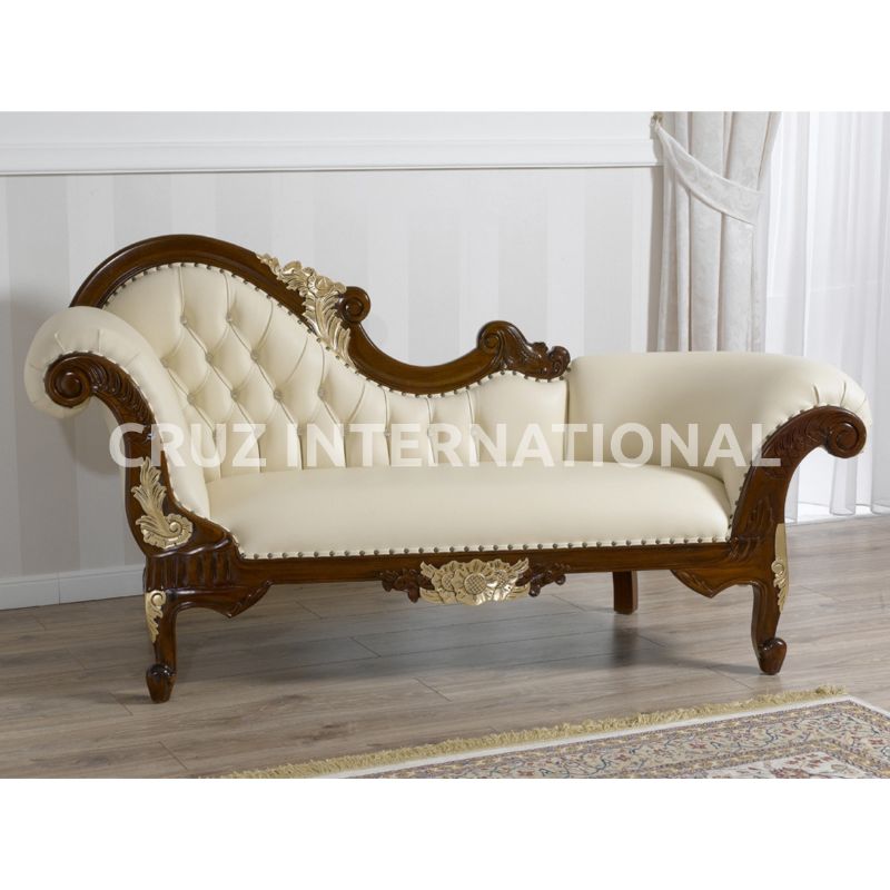 Classic Emilio Carving Settee | Standard CRUZ INTERNATIONAL