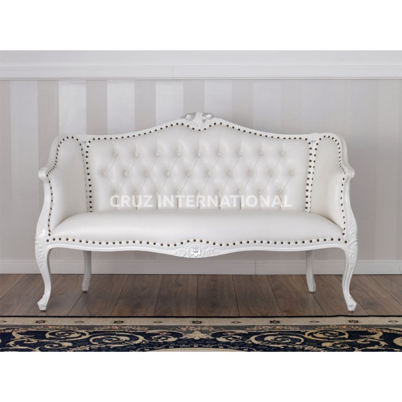 Classic Finley Carving Settee | Standard CRUZ INTERNATIONAL