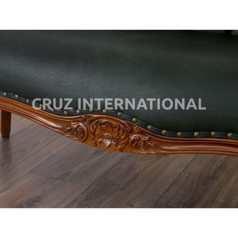 Classic Finley Carving Settee | Standard CRUZ INTERNATIONAL