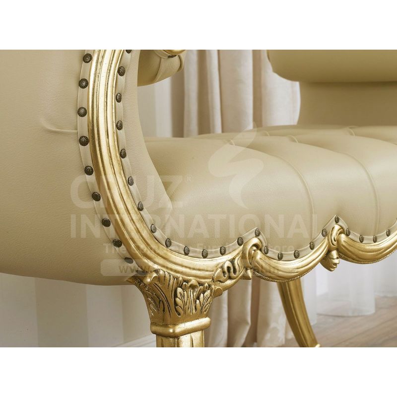 Classic Joseph Carving Settee | Standard CRUZ INTERNATIONAL