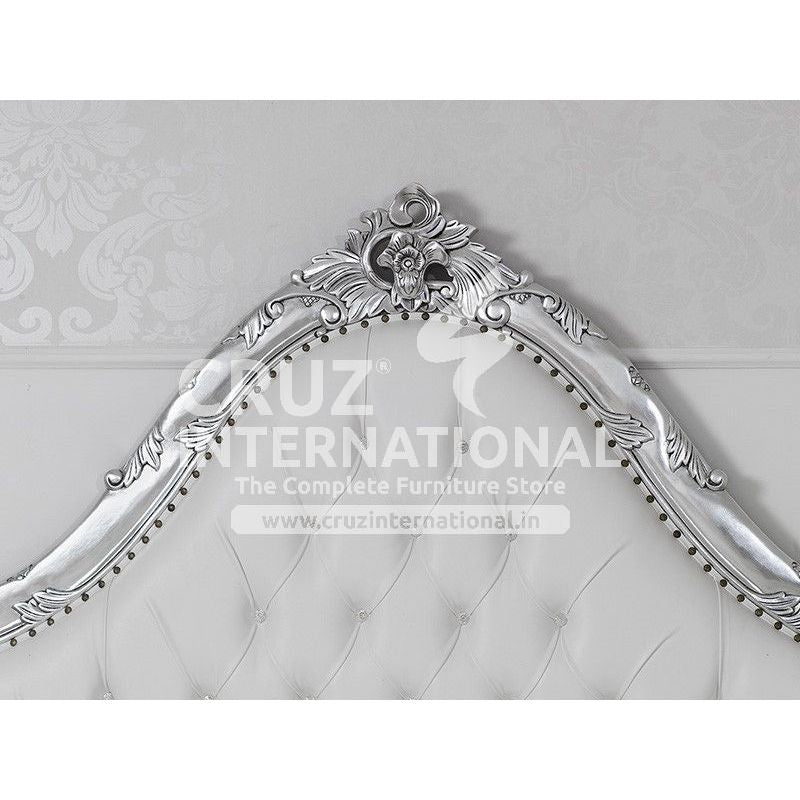 Maharaja Emiliano Carving Bed CRUZ INTERNATIONAL