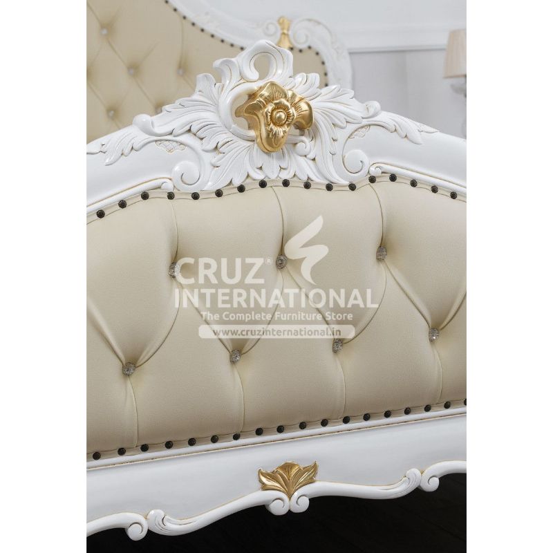 Maharaja Giorgio Carving Bed CRUZ INTERNATIONAL