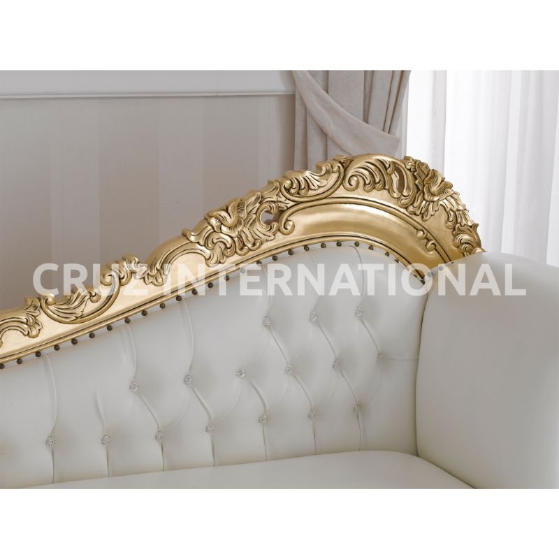 Classic Hector Carving Settee | Standard CRUZ INTERNATIONAL