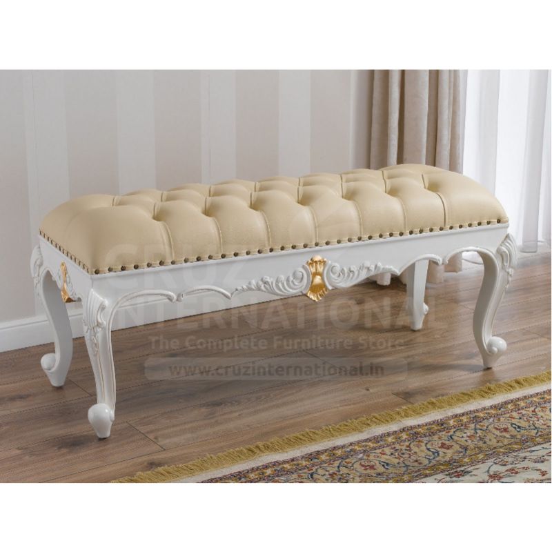 Classic Hugo Carving Settee | Standard CRUZ INTERNATIONAL