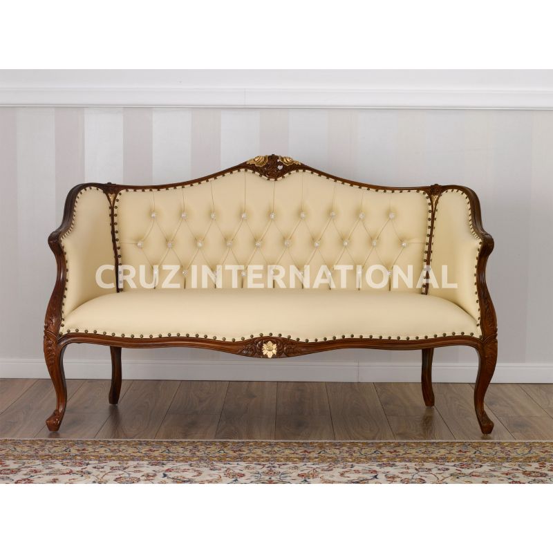 Classic Finley Carving Settee | Standard CRUZ INTERNATIONAL