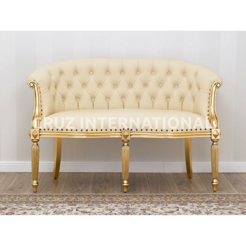 Classic James Carving Settee | Standard CRUZ INTERNATIONAL