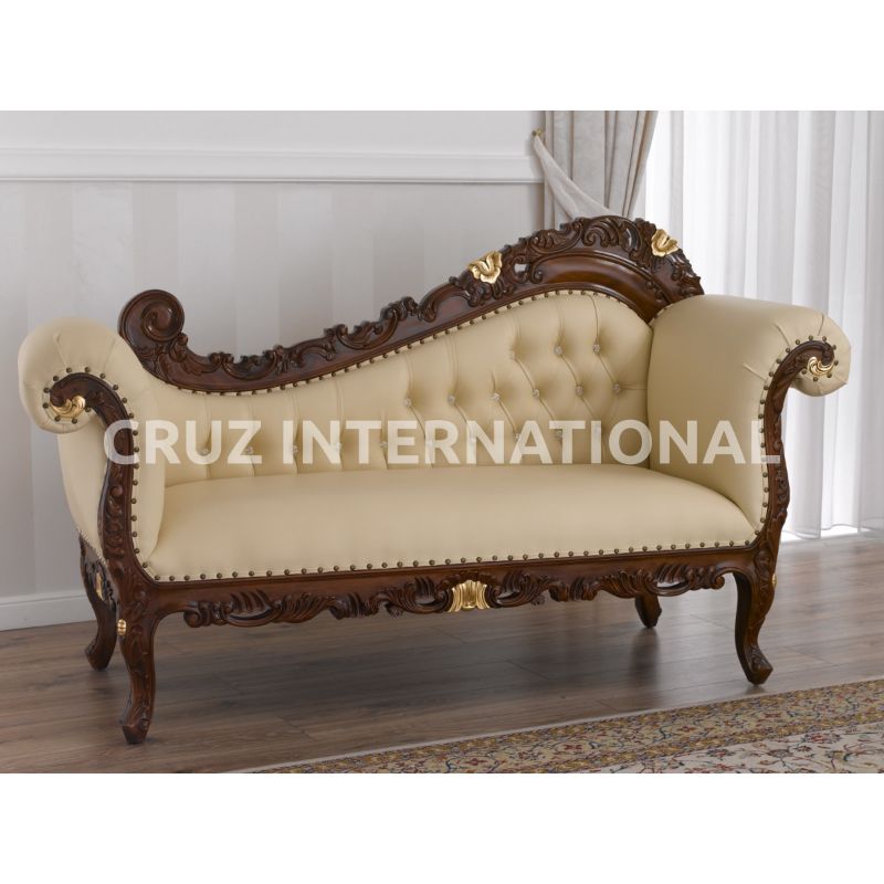 Classic Hector Carving Settee | Standard CRUZ INTERNATIONAL