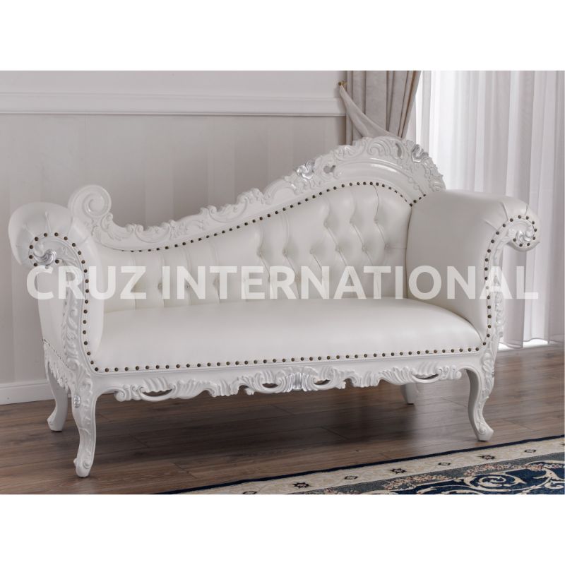 Classic Hector Carving Settee | Standard CRUZ INTERNATIONAL