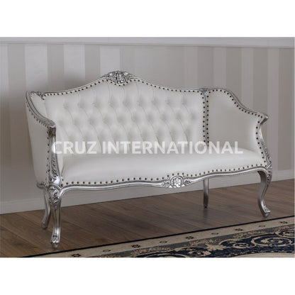 Classic Finley Carving Settee | Standard CRUZ INTERNATIONAL