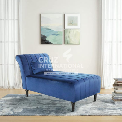 Modern Paloma Wooden Settee | Lounger CRUZ INTERNATIONAL