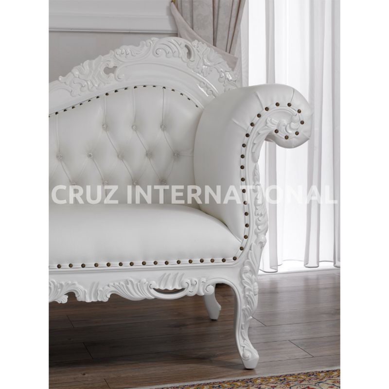 Classic Hector Carving Settee | Standard CRUZ INTERNATIONAL