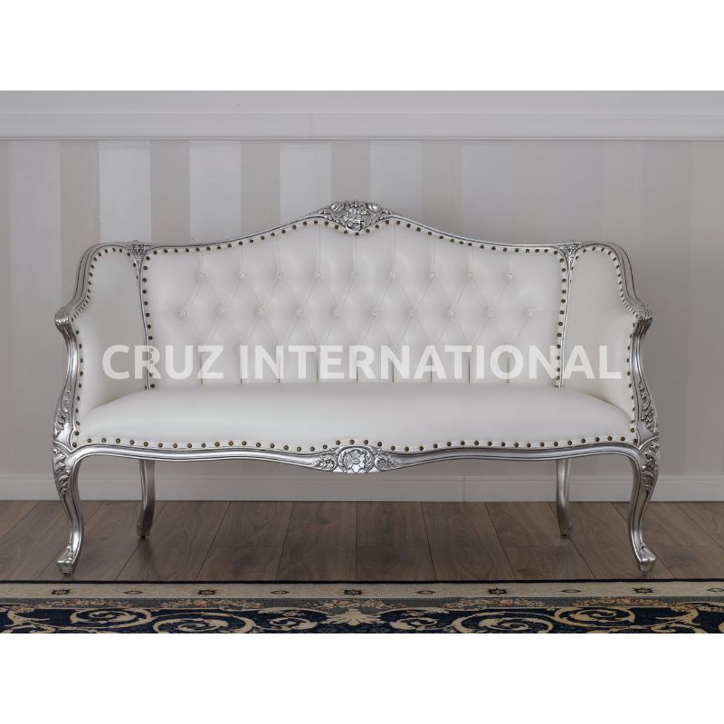 Classic Finley Carving Settee | Standard CRUZ INTERNATIONAL