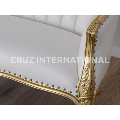 Classic Finley Carving Settee | Standard CRUZ INTERNATIONAL