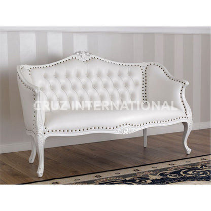 Classic Finley Carving Settee | Standard CRUZ INTERNATIONAL