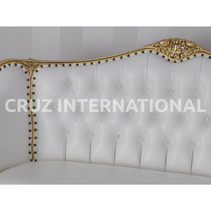 Classic Finley Carving Settee | Standard CRUZ INTERNATIONAL