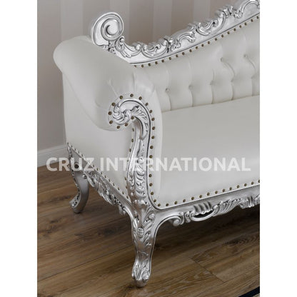 Classic Hector Carving Settee | Standard CRUZ INTERNATIONAL