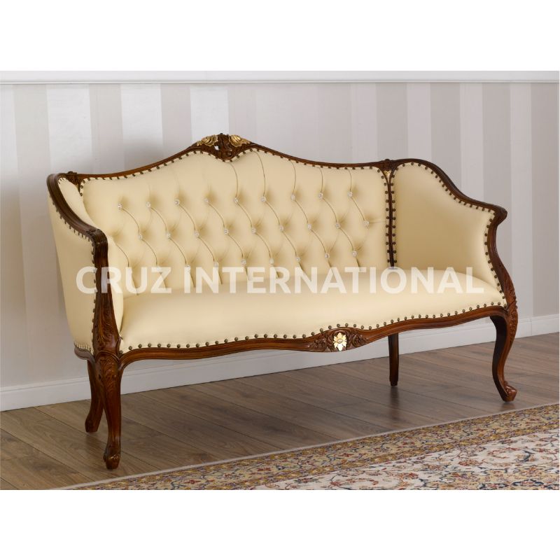 Classic Finley Carving Settee | Standard CRUZ INTERNATIONAL